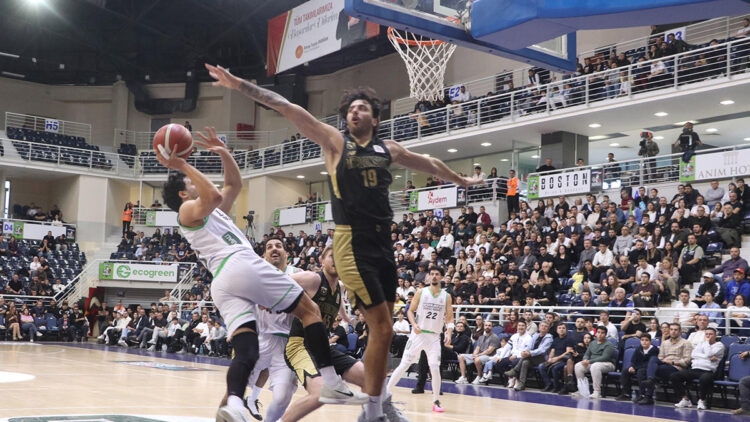 Denizli Basket'in ligde tadı yok, bir türlü umduğunu bulamadı