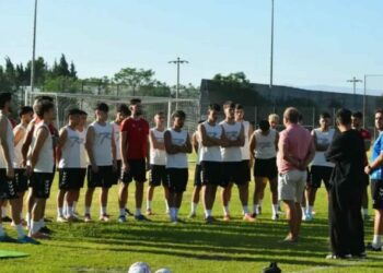 Bucaspor 1928 yine çıkışa geçemedi: Gaziemir Spor'a 2-1 yenildi