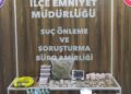 İzmir'de uyuşturucu satıcılarına operasyon