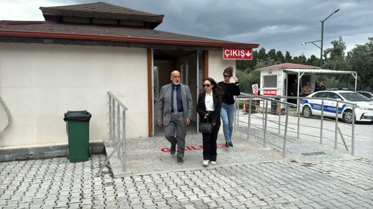 Şarkıcı Güllü'nün ölümüne ilişkin dava başladı