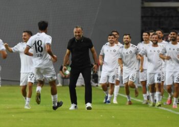 Altay evinde Alanya ile rakip