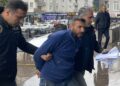Bayrağı çöpe attı ‘vatan hainleri’ diye paylaşım yaptı