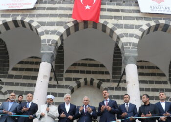 Kahramanmaraş depremlerinde hasar gören 6 cami, yeniden ibadete açıldı