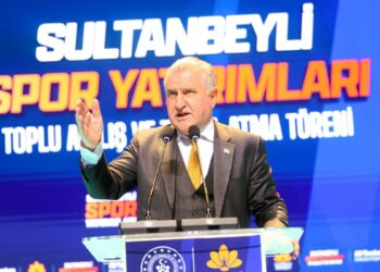 Bakan Bak: İstanbul’da lisanslı sporcu sayısını 1,5 milyona çıkaracağız