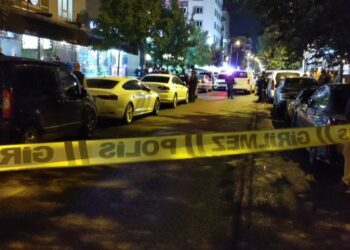 Batman’da kar maskeli 2 kişi iş yerine ateş açıp kaçtı