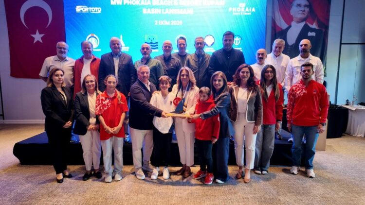 TYF Yelken Ligi Foça'da başladı