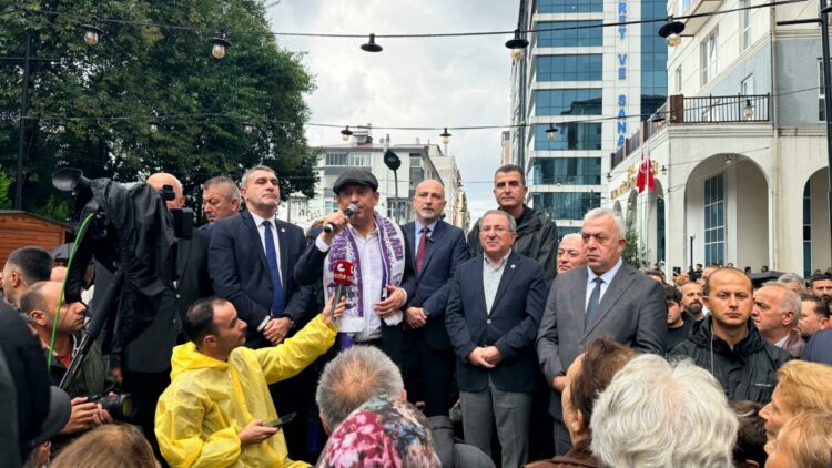Özgür Özel: Hedefimiz, adil, eşit, hakkaniyetli bir düzen kurmaktır