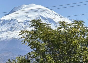 Ağrı Dağı beyaza büründü