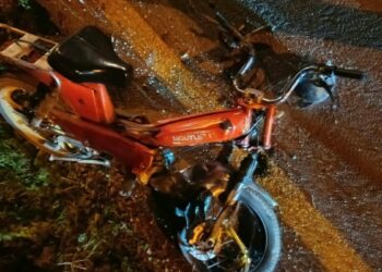Otomobille çarpışan motosikletin sürücüsü öldü