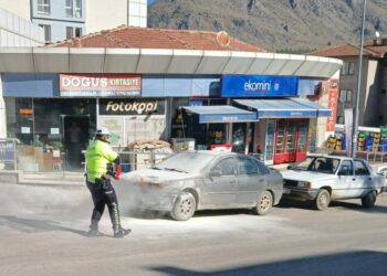 KPSS’ye girdi, sınav sırasında otomobili yandı