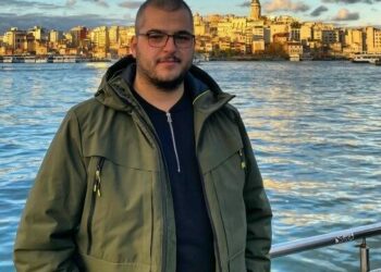 Elektrik arızası için çıktığı çatıdan düşen işçi öldü