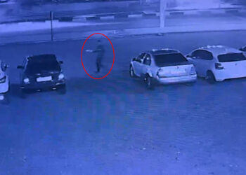 Galerideki 6 otomobili ateşe veren şüpheli tutuklandı