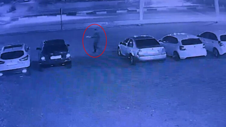 Galerideki 6 otomobili ateşe veren şüpheli tutuklandı