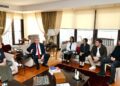 Mansur Yavaş, Vahap Seçer'in ailesini ziyaret etti