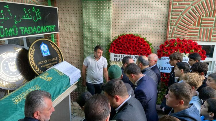 13 yaşındaki şampiyon güreşçi toprağa verildi