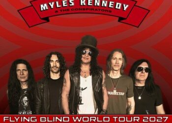 Slash 14 yıl sonra İstanbul'da konser verecek