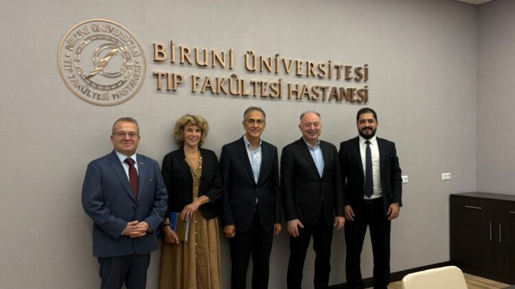 Kalp krizi ve inme tedavisi için geliştirilen yeni ilaç İstanbul’da görüşüldü