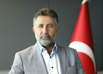 Bayraklı Belediyesi’ne operasyon: 46 gözaltı