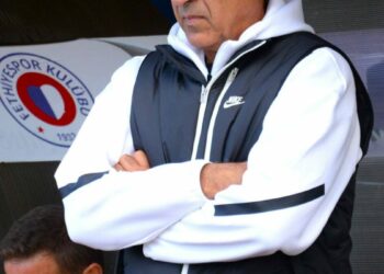 Fethiyespor'da Sait Karafırtınalar ile yollar ayrıldı