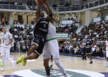 Denizli Basket'ten Avrupa'ya iyi start