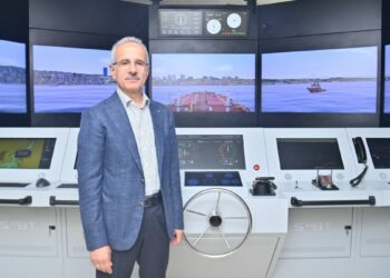 Bakan Uraloğlu: Türk sahipli deniz ticaret filosu 54,3 milyon detveyt tona ulaştı