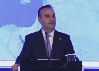 Bakan Kacır: Küresel imalat sanayi katma değerindeki payımızı iki katına çıkardık