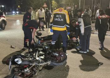 Eskişehir’de 2 motosiklet çarpıştı: 2 ağır yaralı