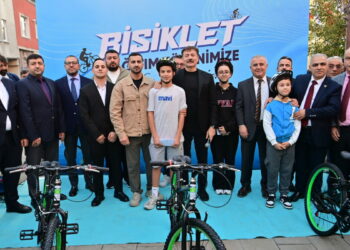 Bahçelievler’de 45’inci Geleneksel Bisiklet Dağıtım Töreni gerçekleştirildi