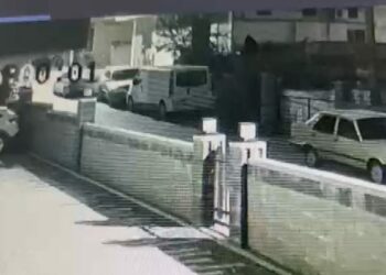 Maltepe'de 7 katlı binadaki çökme anı kamerada