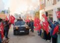 Balkan Şampiyonu Ahmet'e meşaleli karşılama