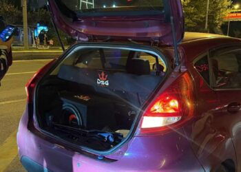 Otomobilinde yüksek ses sistemi bulunan sürücüye 24 bin lira ceza