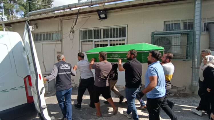 Bıçaklanan Muhammed'in cenazesi teslim edildi; 12 yaşındaki çocuk gözaltına alındı