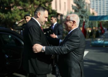 Bakan Güler, Arnavut mevkidaşı Nufi ile bir araya geldi