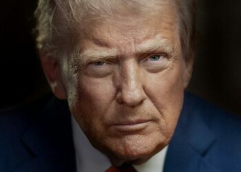 Trump, 'süper zeka' yerine 'yapay zeka' terimini kullananları düşman ilan etti