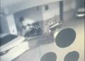 2 şüphelinin motosikletten parça çaldıkları anlar kamerada