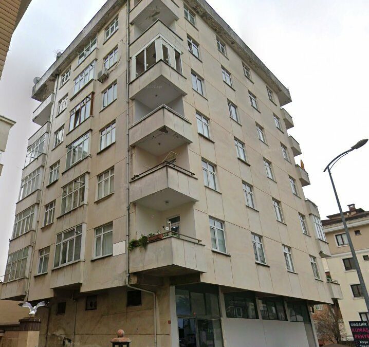 Maltepe'de 3 katı çöken binaya ilişkin bilirkişi ön raporu: 2 kez verilen yıkım kararı uygulanmamış