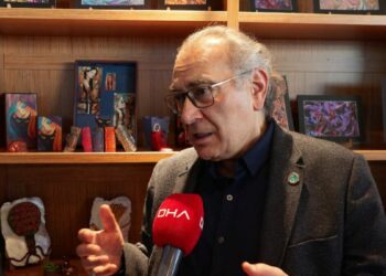 ‘Sanatın Dilinden Hayata’ sergisi ziyarete açıldı