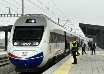 Hızlı tren, Edirne-Çerkezköy arasında ilk seferini yaptı
