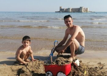 Mersin’de ekim ayında deniz sezonu devam ediyor