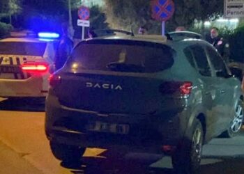 Taksicilerin yakalattığı korsan taksiciye 100 bin lira ceza