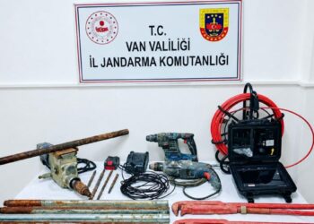 Van’da 1’inci derece sit alanında kaçak kazıya suçüstü: 2 gözaltı