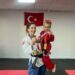 Şampiyon annenin antrenman arkadaşı 5 yaşındaki kızı Melodi