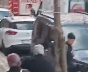 Sultangazi'de kadın sürücünün aracını park ederken çarptığı dini nikahlı eşi öldü