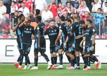 Trabzonspor, Samsun'da rekorlarla kazandı