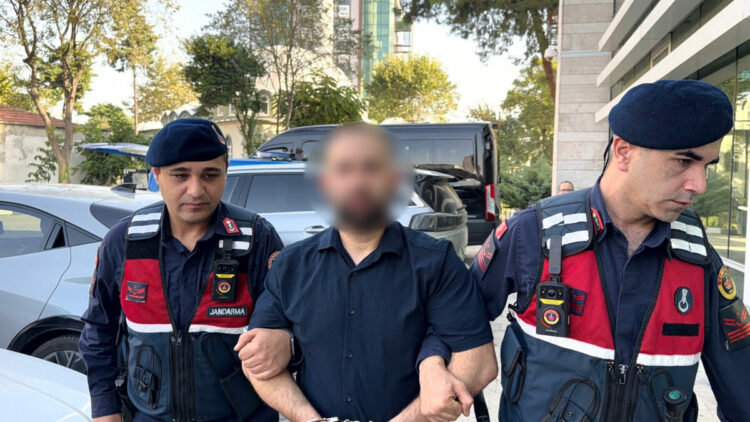 Ağabeyini darbedip jandarmaya mukavemet gösteren şüpheliye gözaltı