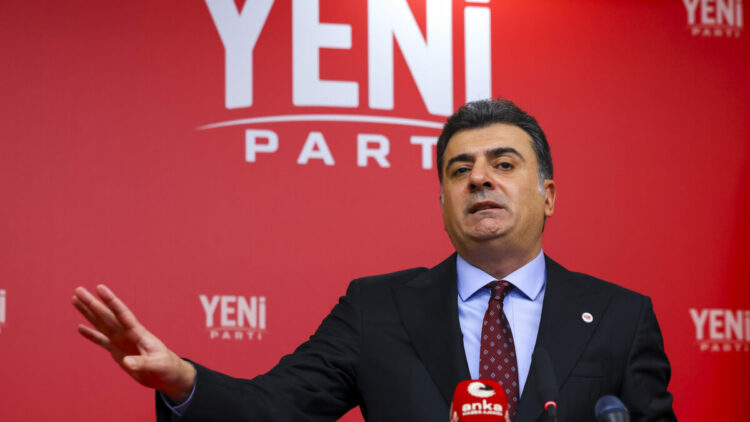 Yeni Partili Emre: Hedefimiz 14-15 Kasım'da kurultayı yapmak