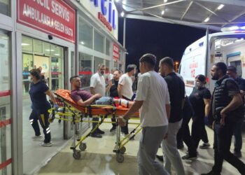 Evinde uğradığı silahlı saldırıda yaralandı