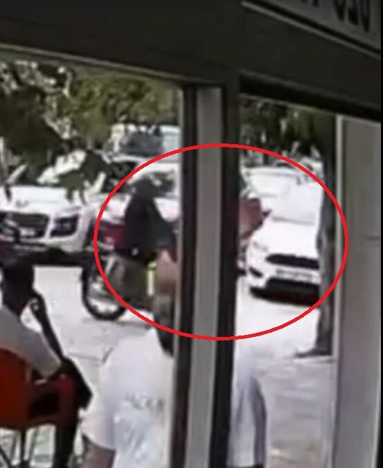 Ankara’da motosiklet ile otomobilin çarpıştığı kaza kamerada: 1 yaralı