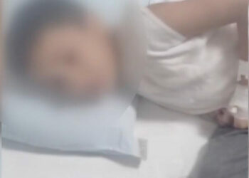 Arnavutköy’de arkadaşları tarafından kolonya dökülüp ateşe verilen 12 yaşındaki çocuk yaralandı