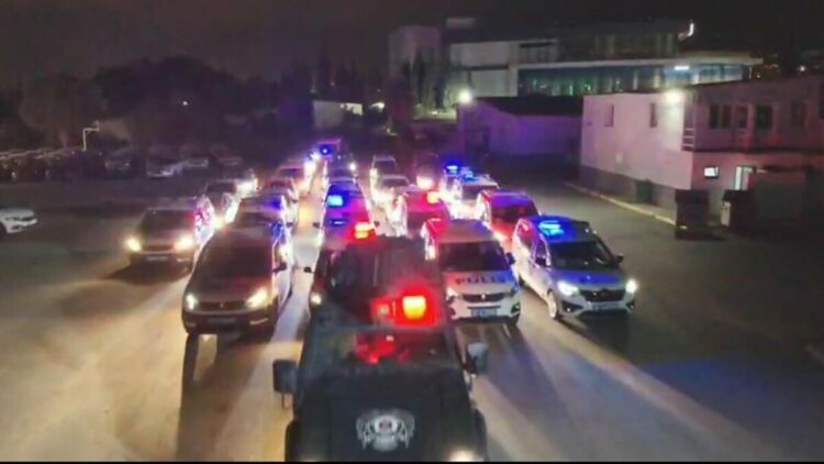 İzmir merkezli 3 ilde tefecilik operasyonu: 13 gözaltı